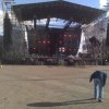 construccion del escenario en el parque simon bolivar